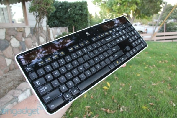 BAN PHIM KHONG DAY NANG LUONG MAT TROI LOGITECH K750, KEY BOARD CHAY PIN MAT TROI LOGITECH K750, BAN PHIM KHONG DAY LOGITECH